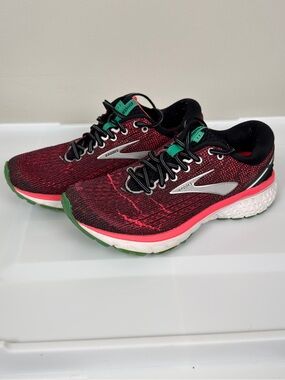 Brooks Ghost 11 Womens Running Shoes Size 6.5